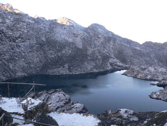 TREK REPORT LANGTANG 2011